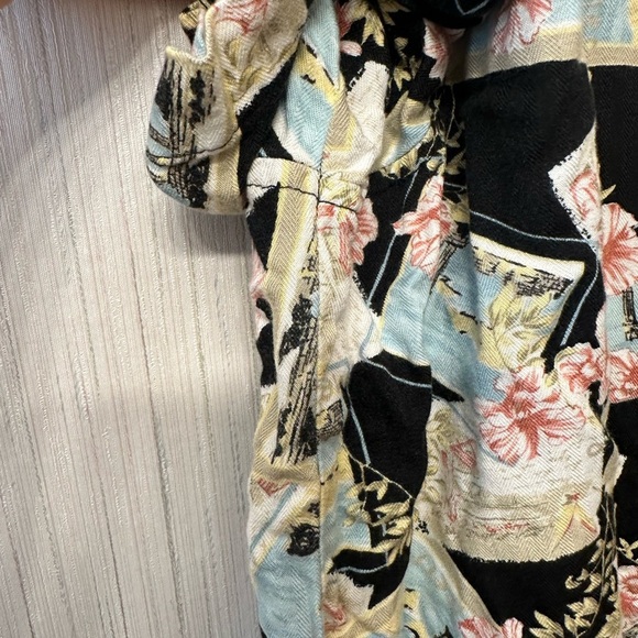 Bahama Beach Woman Y2K Pattern Gyaru button up - Picture 8 of 9
